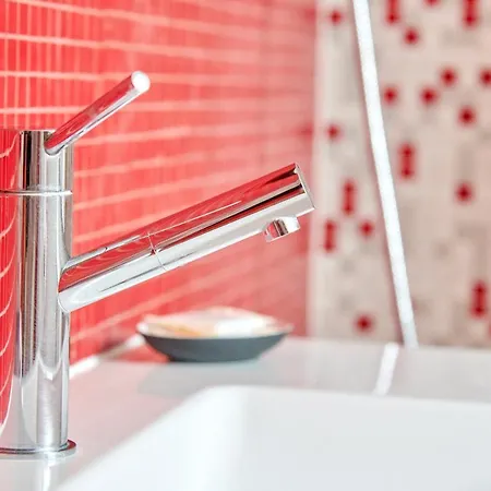 Sunny Renovated With Ac, By Timecooler Appartamento