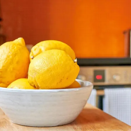 Sunny Renovated With Ac, By Timecooler Appartamento