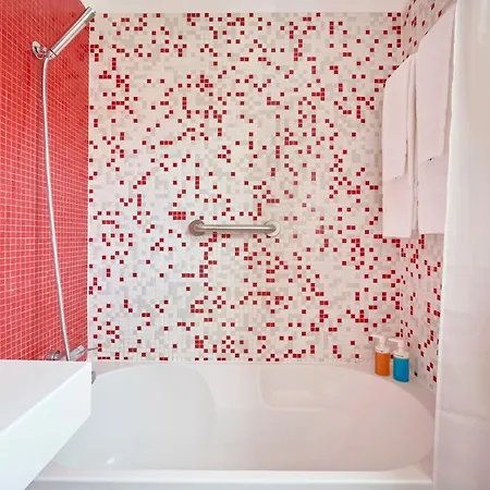 Sunny Renovated With Ac, By Timecooler * Lisbona