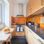 Sunny Renovated With Ac, By Timecooler Lisbon