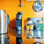 Sunny Renovated With Ac, By Timecooler Apartment