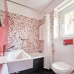 Apartment Sunny Renovated With Ac, By Timecooler